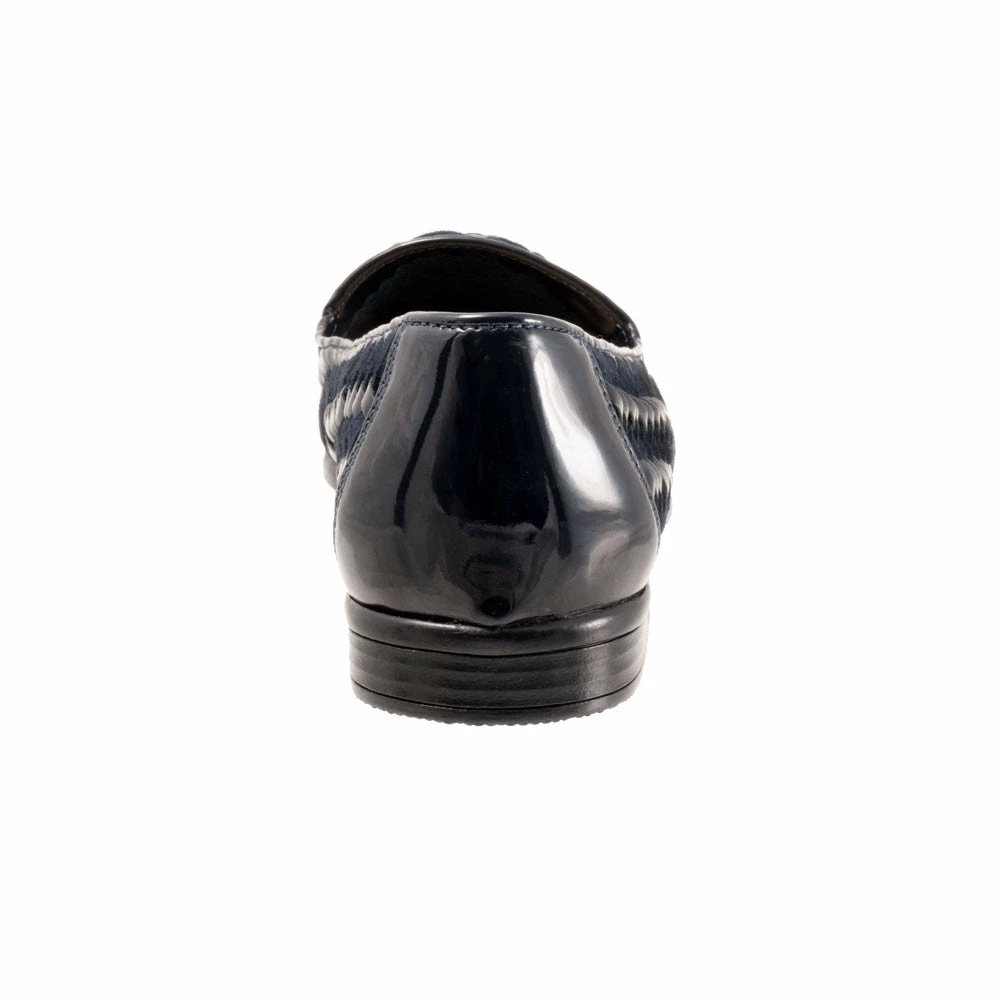 Trotters Liz III Slip-On Navy/Navy Patent (Women's) 8 Trotters Liz III Slip-On Navy/Navy Patent (Women's) - Image 6